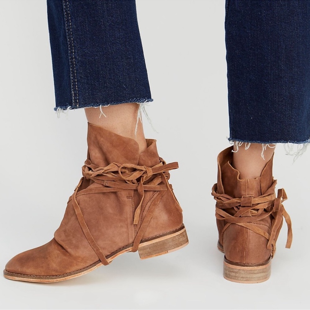 NWOT Free People Moonshine Booties